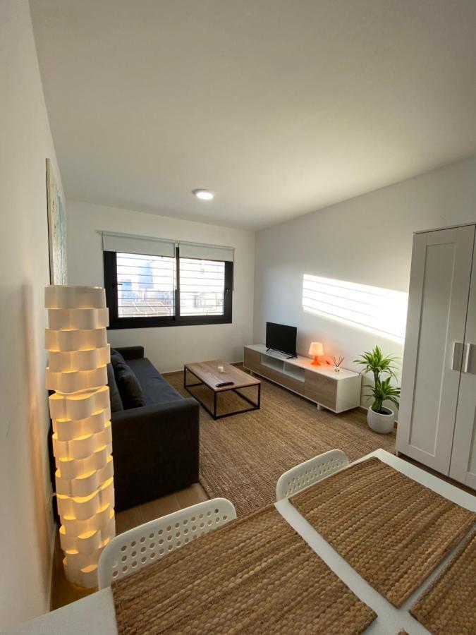 Central Apartment With Parking By Wayra Tarifa Exterior photo